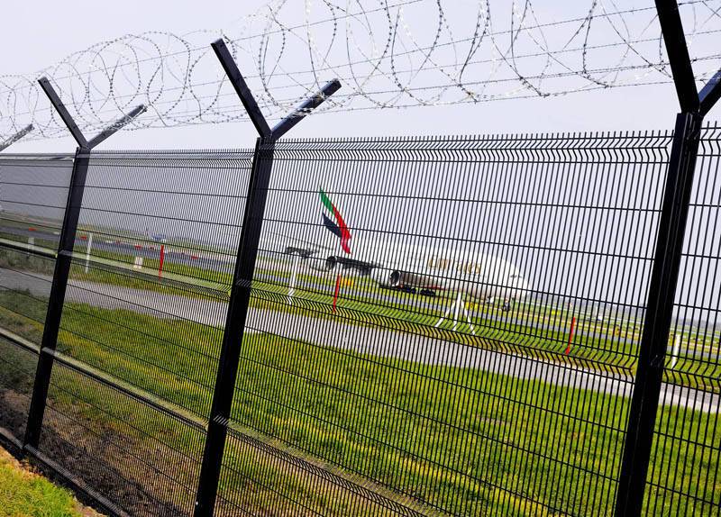 Valla De Seguridad Del Aeropuerto